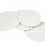 Ronds festonnes blancs